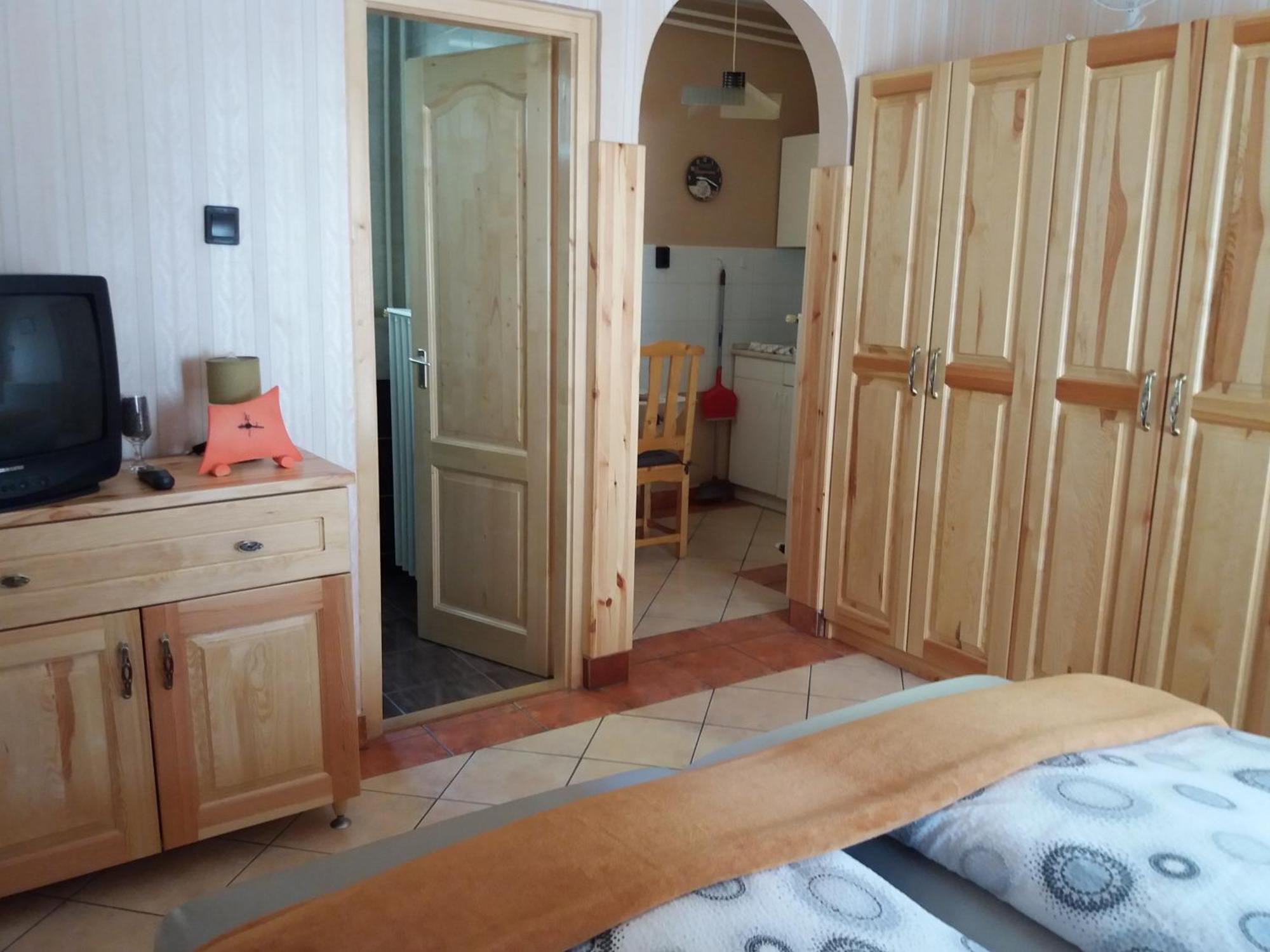 Kaiser Apartman Hévíz Esterno foto